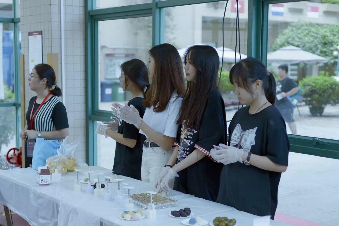 游子|月饼味的团建  深圳国际交流学院 第7张