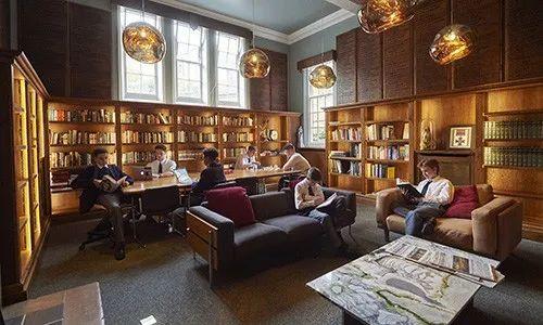 难怪英国人那么喜欢读书，这些英国私校图书馆太美了！  留学 英国留学 第2张