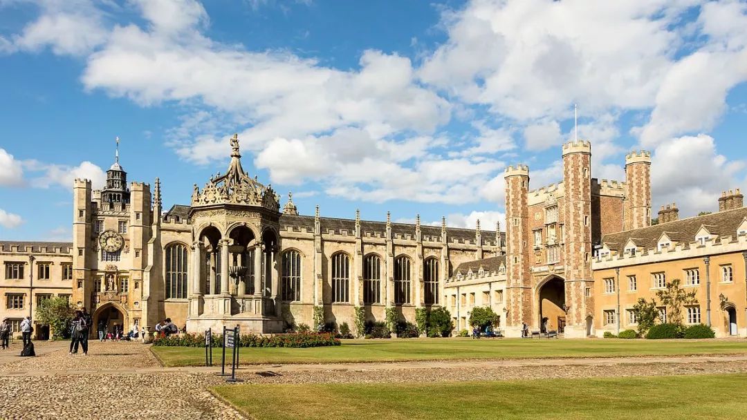 对比：剑桥大学31个学院在学术费用位置等优缺点分析（21~31）  数据 英国留学 剑桥大学 第15张